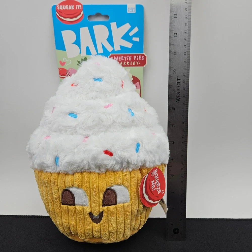 BARK Sweetie Pies Barkery XL Cupcake Plush Squeaky Crinkle‎ Dog Toy New